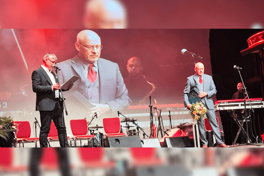 Wyróżnienie dla dyrektora Instytutu Historii, prof. Wojciecha Skóry