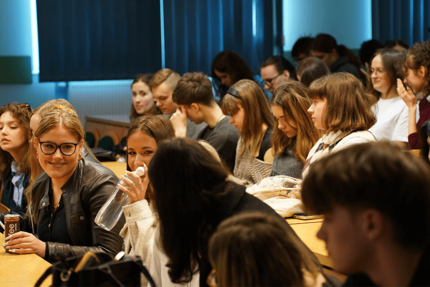 MIĘDZYNARODOWA KONFERENCJA STUDENCKA SPEAK UP