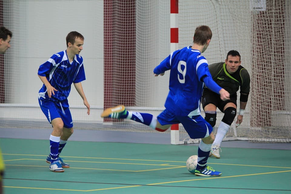 Mikołajkowo-świąteczny Turniej w Mini Futsalu