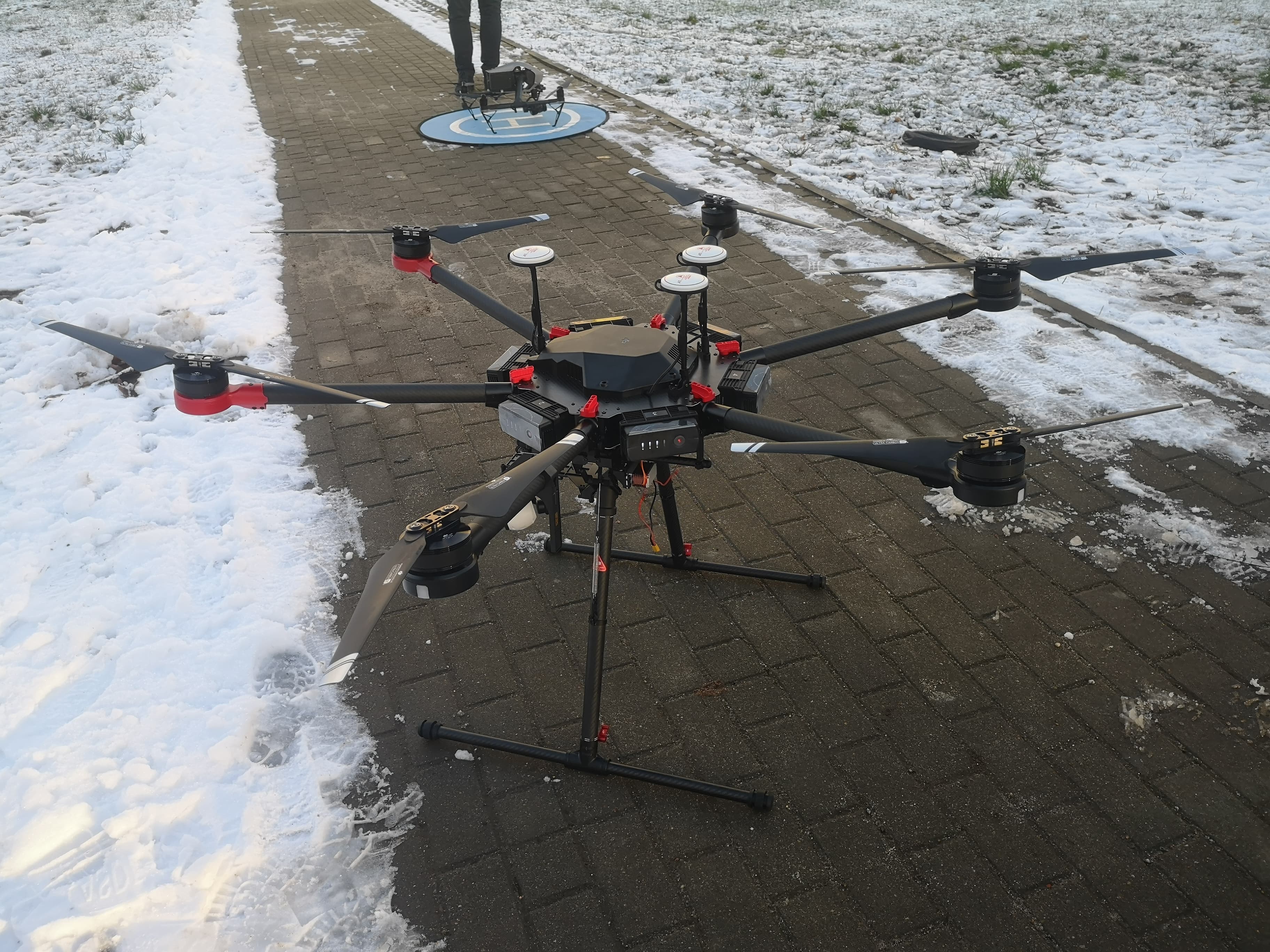 Nowoczesne bezzałogowe statki powietrzne w pracowniach AP!