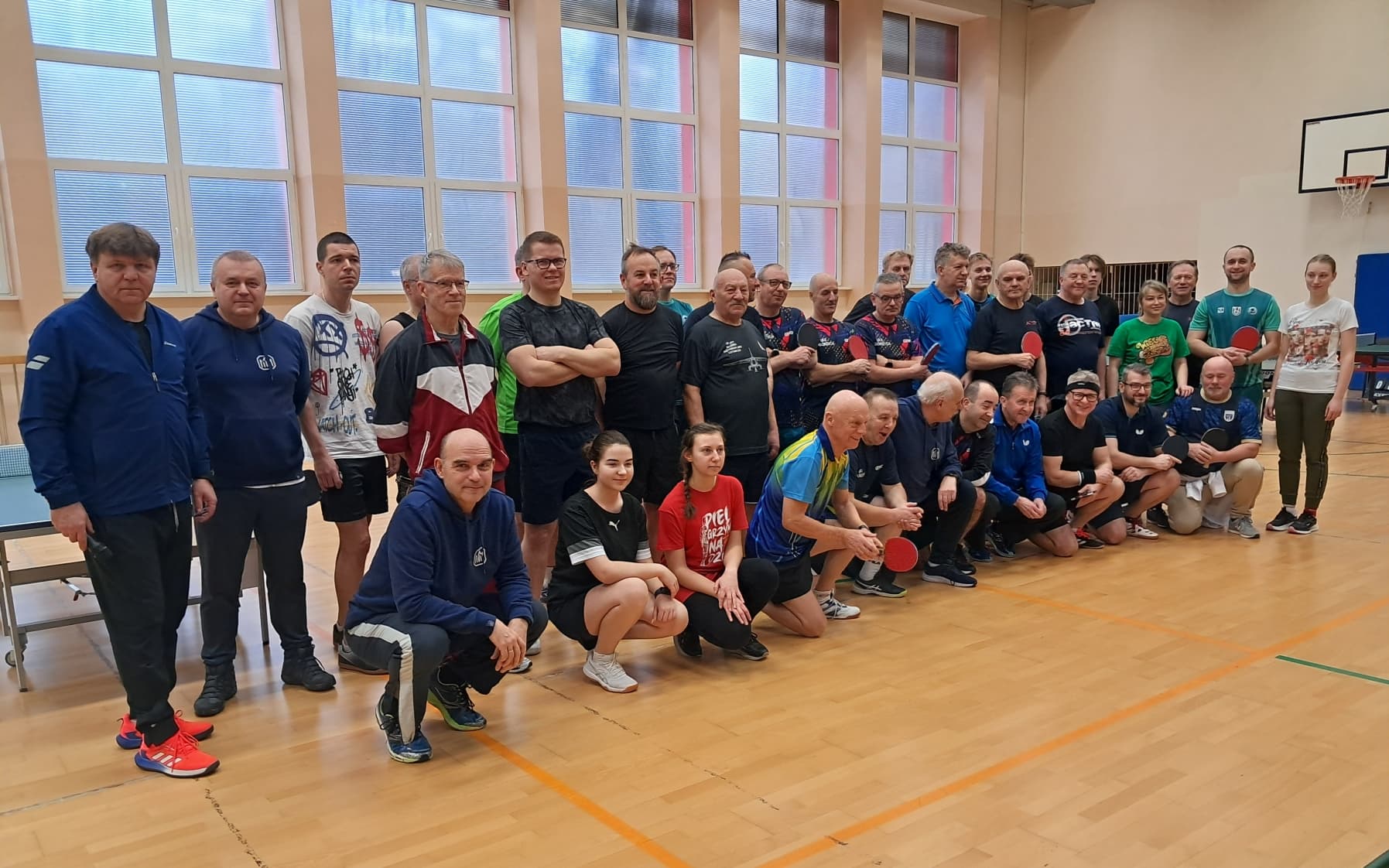 MIKOŁAJKOWY TURNIEJ TENISA STOŁOWEGO