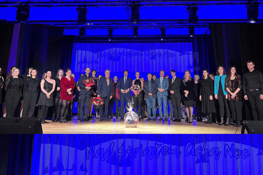 „Nad światem Cicha noc”